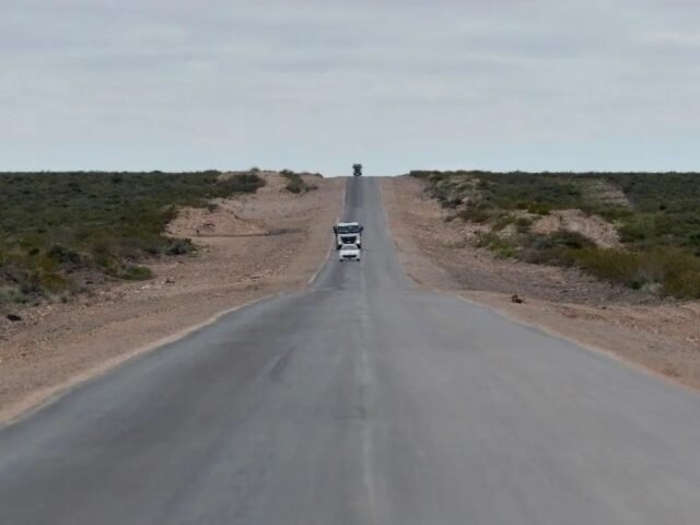 Neuquén probará bitrenes para optimizar el transporte en Vaca Muerta